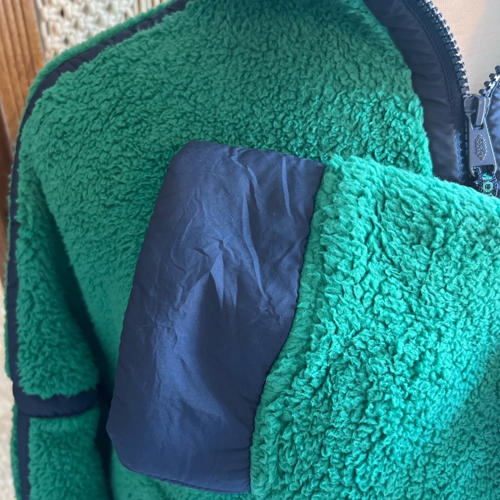 Free People Mountain High Fleece Green and Nacy RARE COLOR NWOT - Picture 4 of 9